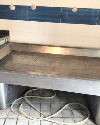 banco in acciaio inox 