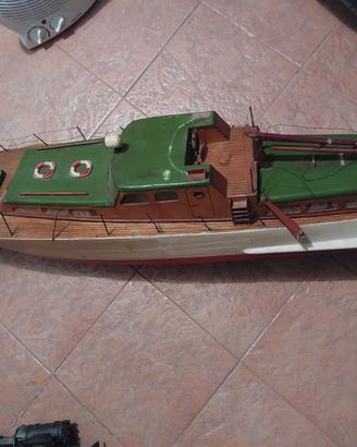 Modellino barca motoscafo legno