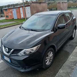 Nissan quasquai  1.2 dig