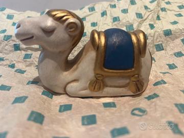 Cammello seduto thun