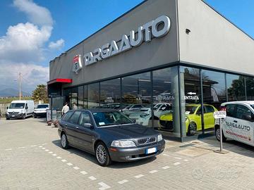 Volvo V40 1.9d 115cv
