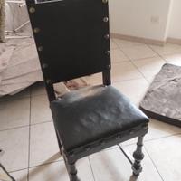 Coppia di sedie antiche