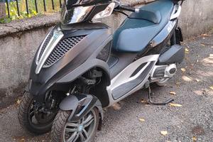 Piaggio MP3 300