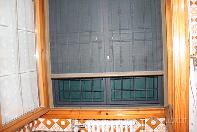 ZANZARIERE finestre e porte finestre pz.7