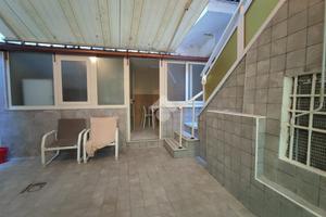 2 LOCALI A NAPOLI