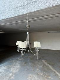 Lampadario in acciaio