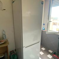 Frigorifero con congelatore a cassetti 