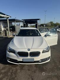 Bmw serie 5 Touring Luxury 520d