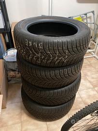 4 pneumatici invernali 215/55 r17