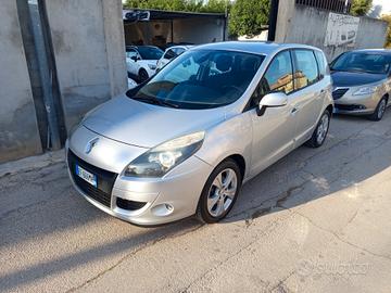 Renault Scenic X-Mod 1.5 dCi 110CV