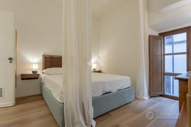 MONOLOCALE A FIRENZE