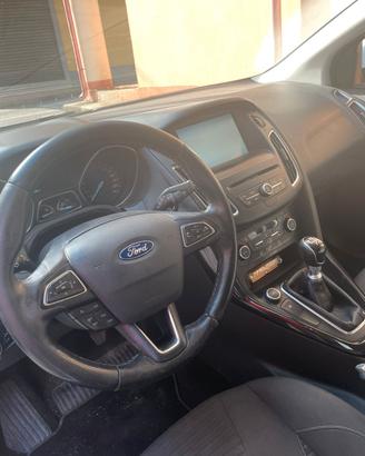 Ford Focus 2015 modello titanium