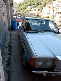 Mercedes 240D pick up 