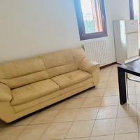 Divano pelle 2 posti