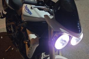 triumph street triple 