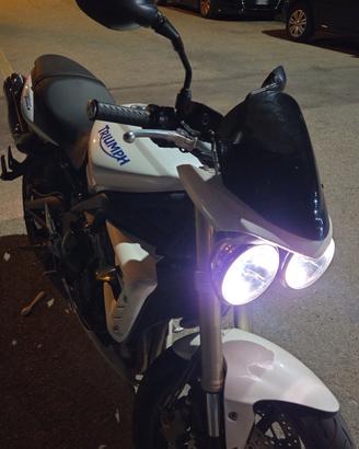 triumph street triple 