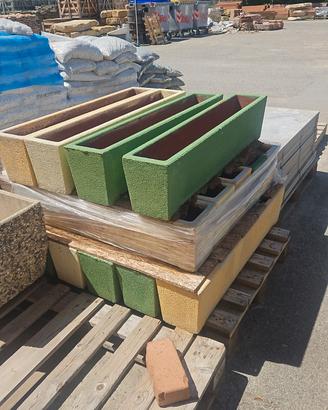 stock fioriere in cemento 