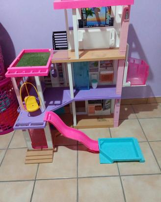 Casa Barbie 3 piani + bambole e accessori