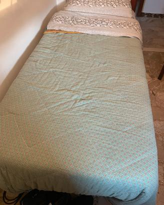 Letto singolo con materasso