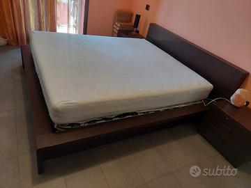 Letto matrimoniale con contenitore