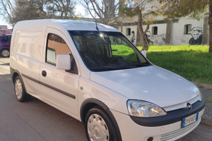 Opel Combo 1.6 benzina e metano