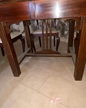 tavolo  stile liberty 