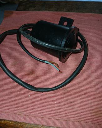 cicalino 12v retromarcia,piu faretto rosso piu int