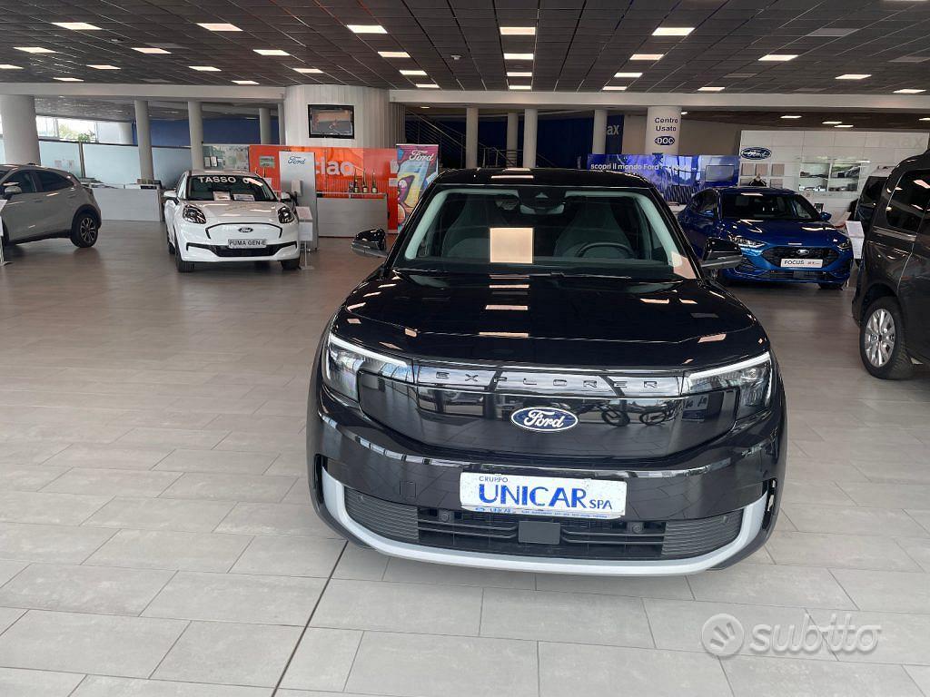 Ford Explorer 2024 photo 3