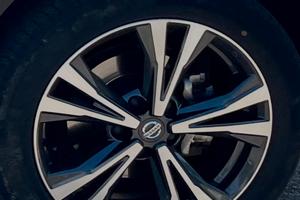 Cerchi in lega da 18 con gomme invernali 215 55 18