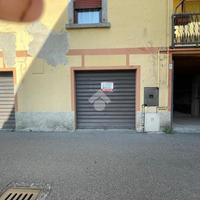 NEGOZIO A BIENNO