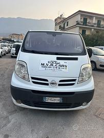 Nissan Primastar C29 2.5 dCi 150CV PC-TN Combi Sma