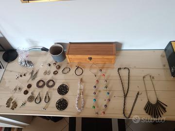 Lotto gioielli bigiotteria