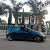 Volkswagen Golf 1.6 TDI 5p. 4MOTION Highline BlueM