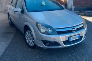 Opel Astra 1.9 CDTI 120CV Station Wagon Enjoy