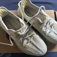 Yeezy Boost 350 v2 - light