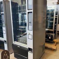 Distributore automatico Snack/Bevande