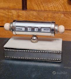 CALENDARIO PERPETUO DA SCRIVANIA