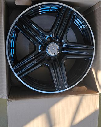 4 cerchi 18 Mercedes classe A B C E Cla Gla Glb Gl