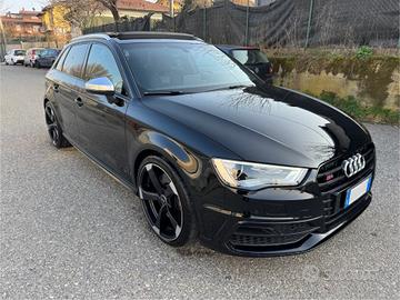 Audi S3 spb Stronic quattro leggere la descrizione