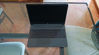 HP NOTEBOOK 15.6 inch G9 AMD Ryzen 5 5621U 