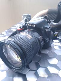 Nikon D5600  REFLEX + 18-55mm + CAVALLETTO 