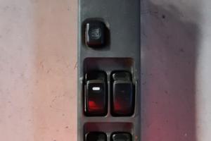 MITSUBISHI PAJERO SPORT - PULSANTIERA ALZAVETRO AN