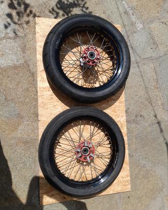 cerchi e gomme fantic caballero 