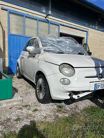 Fiat 500 incidentata