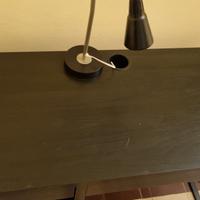 scrivania con sedia