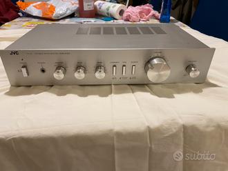 JVC A-X3 integrated amp doesn't play loud