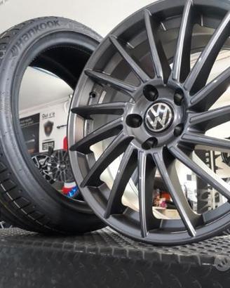 Cerchi 18 tecnomagnesio per golf 5 6 e 7 con gomme