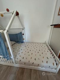 Letto bimbo a casetta in legno