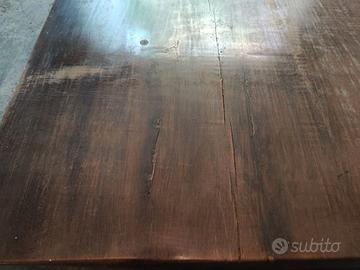 Tavola di legno di noce antico