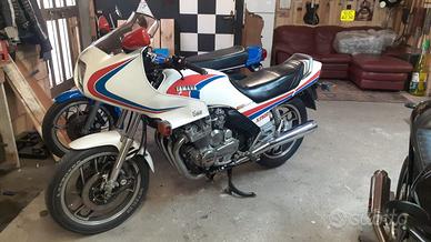 YAMAHA XJ 900